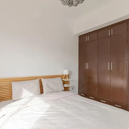 Cosy 2-Bedroom Apartment, 10 Minutes From The Beach Larnaca