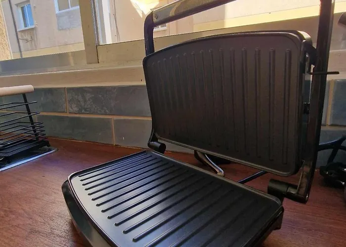 Cosy 2-bedroom Apartment, 10 Minutes From The Larnaca