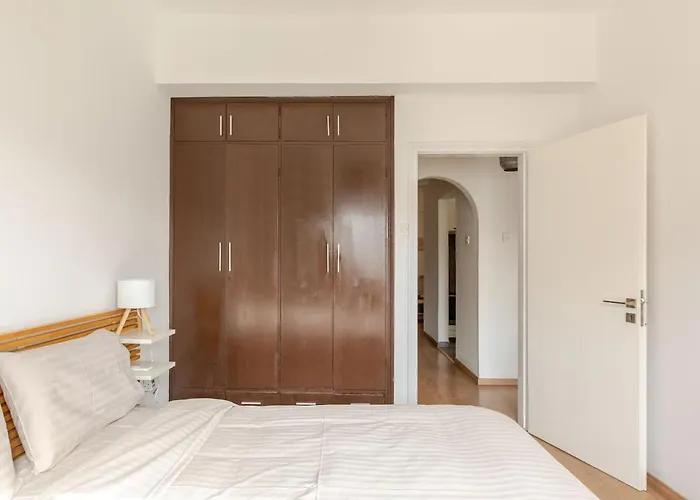 Apartmán Cosy 2-bedroom Apartment, 10 Minutes From The