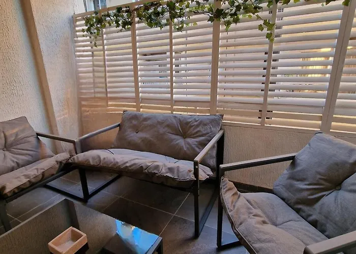 Cosy 2-bedroom Apartment, 10 Minutes From The Larnaca